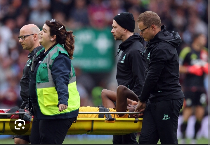 Der Wolverhampton-Wanderers-Verteidiger Yerson Mosquera wird voraussichtlich den Rest der Saison ausfallen, nachdem er sich eine schwere Knieverletzung zugezogen hat.