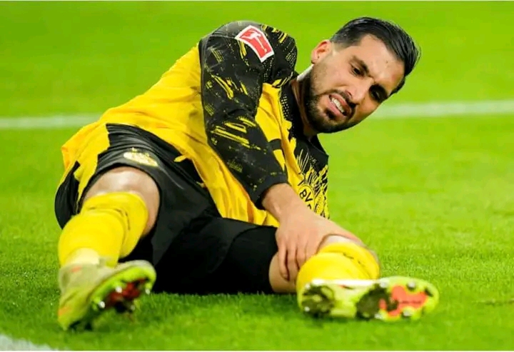 Emre Cans Vertrag bei Borussia Dortmund läuft im Sommer 2026 aus – und ausgerechnet jetzt steht der Kapitän vor einer der heikelsten Phasen seiner BVB-