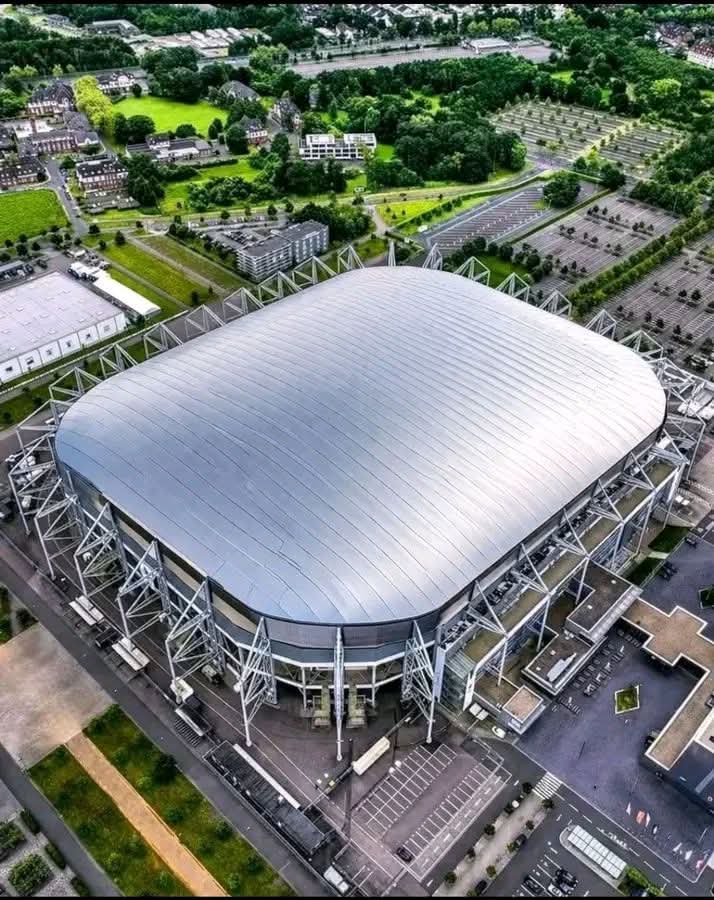 🚨 Ein großes, wegweisendes Projekt: Borussia Mönchengladbach investiert 120 Millionen Euro in ein hochmodernes Stadiondach, setzt damit neue Maßstäbe in Europa und verbessert das Fan-Erlebnis durch innovative Technologie.