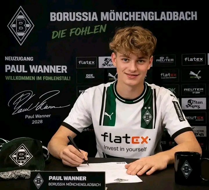 🚨 SENSATION IN GLADBACH! 🚨 Borussia Mönchengladbach zündet den nächsten Transfer-Knaller: Paul Wanner ist zurück – und der Deal hat es in sich! 💣⚡ 10 Millionen Euro sofort, mit möglichen Steigerungen auf 12 Millionen bei Top-Leistungen. Ein klares Zeichen: Gladbach meint es ernst! Die Fans sind außer sich vor Freude – endlich kommt ein echtes Supertalent zurück an den Bökelberg. 🖤🤍💚✨
