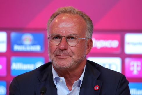 KRISENSCHOCK BEIM FC Bayern München! Die Situation beim deutschen Rekordmeister spitzt sich dramatisch zu. Nach zuletzt enttäuschenden Leistungen wächst der Druck rund um die