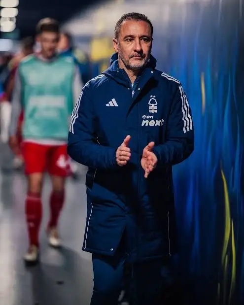 JUST IN: NOTTINGHAM FOREST SUSPEND VÍTOR PEREIRA WITH IMMEDIATE EFFECT Shockwaves have erupted across Nottingham after Nottingham Forest officially confirmed the immediate suspension of head coach Vítor Pereira in a dramatic development that has